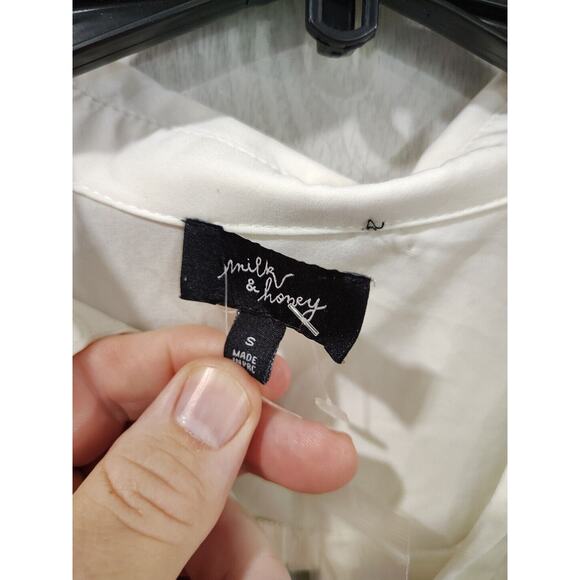 MILK & HONEY Ivory cap sleeve with ruffles blouse top Size S Feminine - Picture 7 of 10